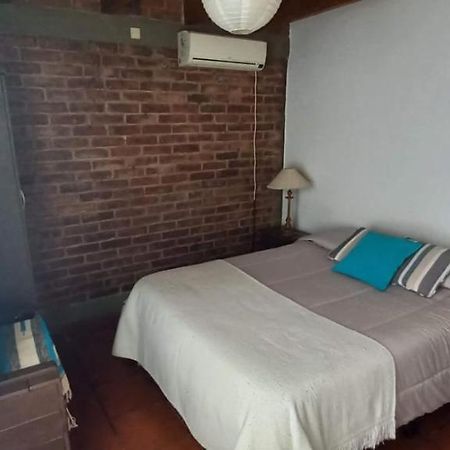 Casa Confortable - Parque Central - Estacionamiento, Patio, 3 Banos, 5 Habitaciones - La Cieneguita المظهر الخارجي الصورة